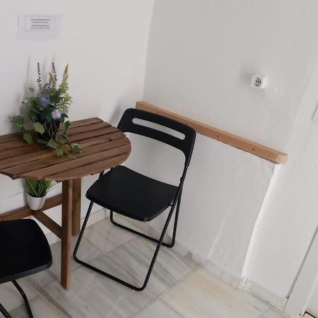 Malaguena Salerosa "Apartamento - Estudio Con Terraza" En Casa Tipica De 1 A 4 Dormitorios 말라가 외부 사진