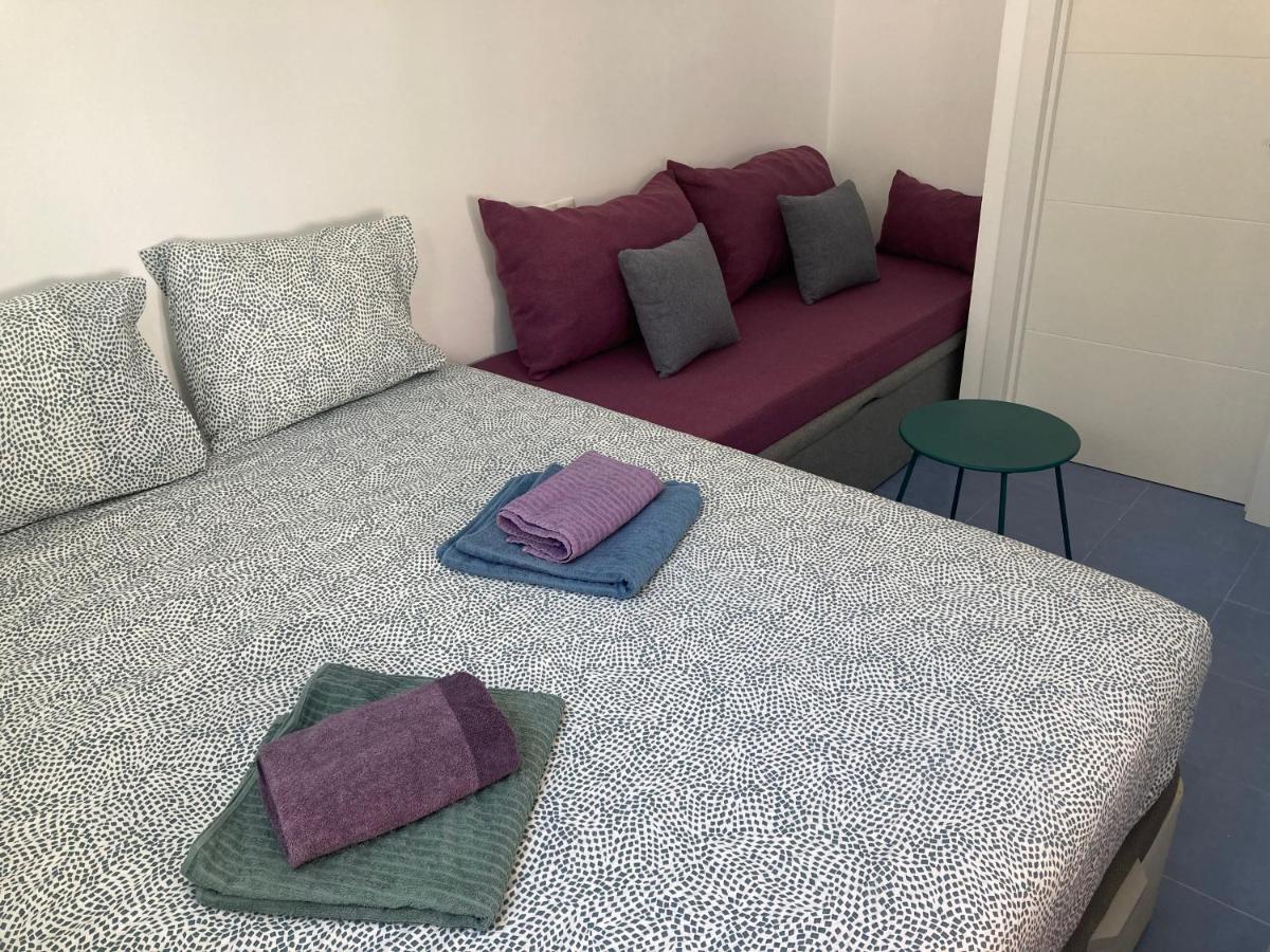 Malaguena Salerosa "Apartamento - Estudio Con Terraza" En Casa Tipica De 1 A 4 Dormitorios 말라가 외부 사진