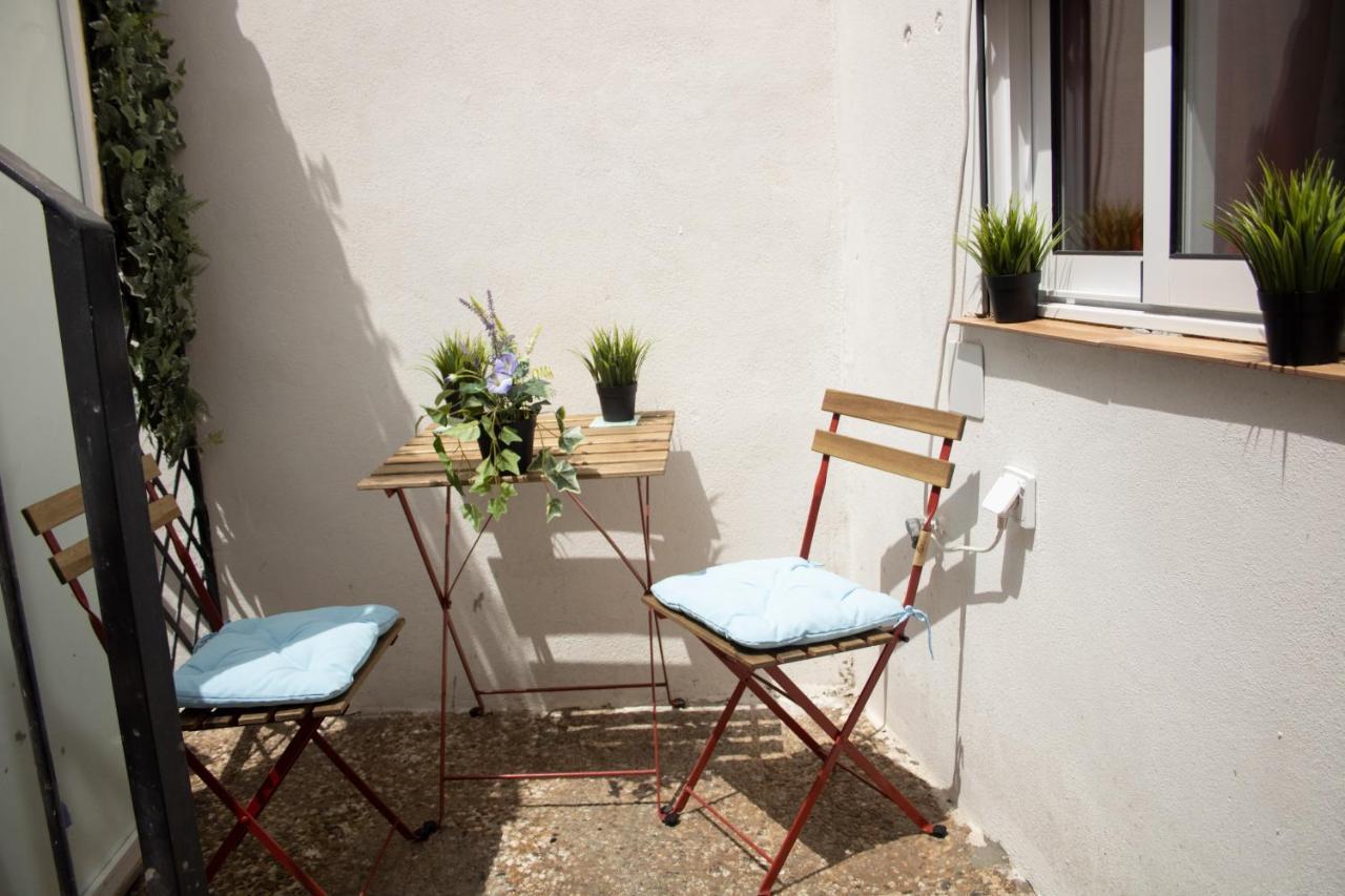 Malaguena Salerosa "Apartamento - Estudio Con Terraza" En Casa Tipica De 1 A 4 Dormitorios 말라가 외부 사진