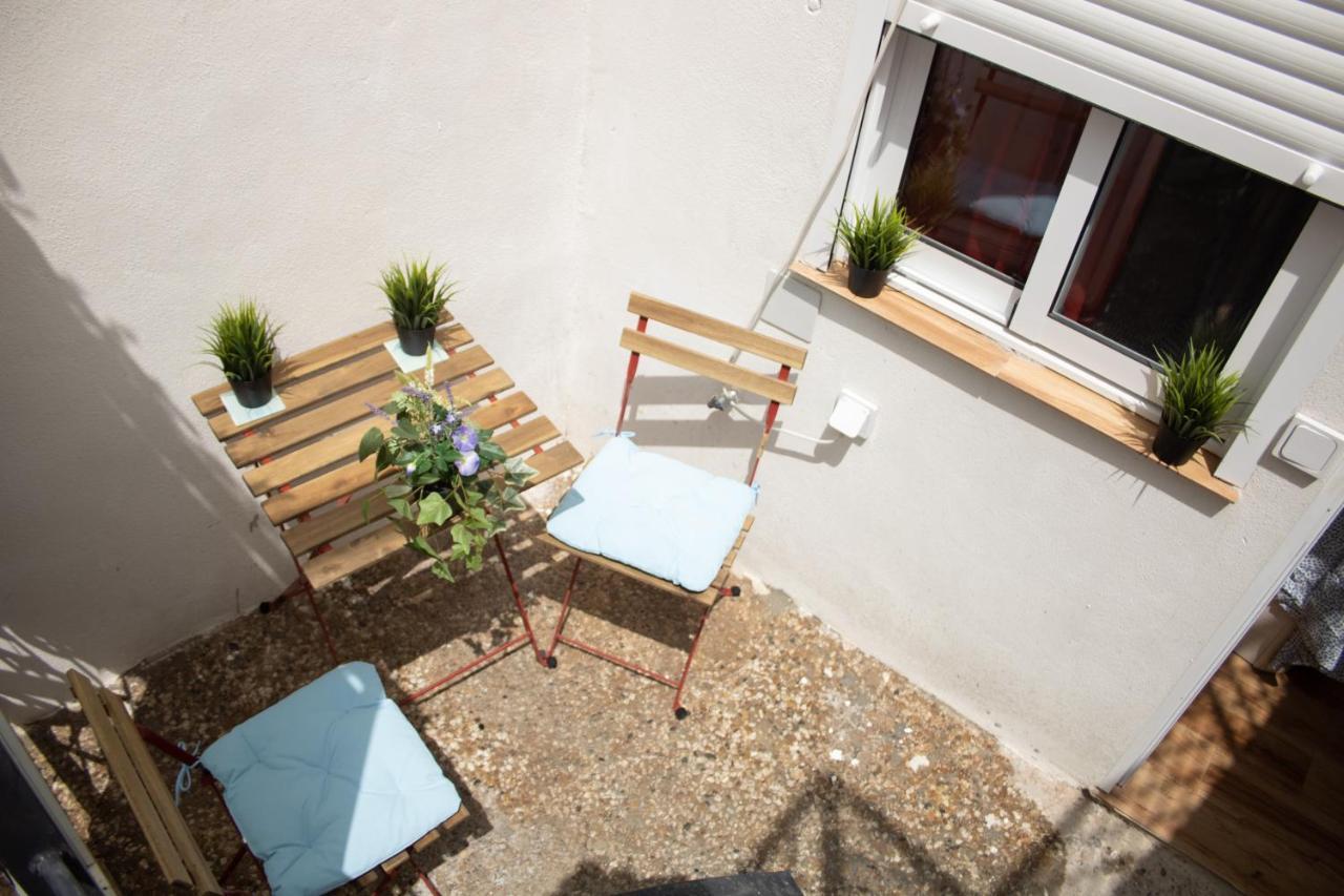 Malaguena Salerosa "Apartamento - Estudio Con Terraza" En Casa Tipica De 1 A 4 Dormitorios 말라가 외부 사진