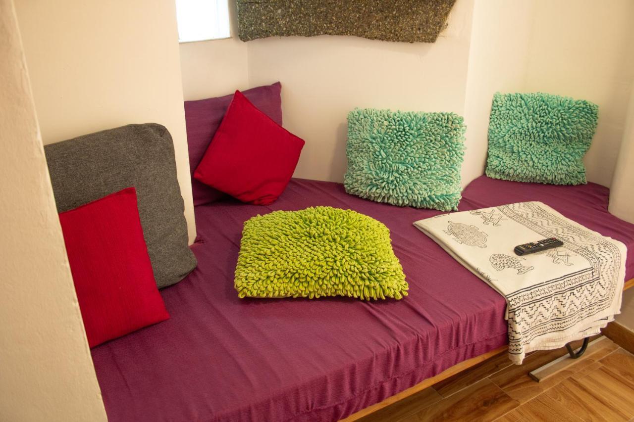 Malaguena Salerosa "Apartamento - Estudio Con Terraza" En Casa Tipica De 1 A 4 Dormitorios 말라가 외부 사진