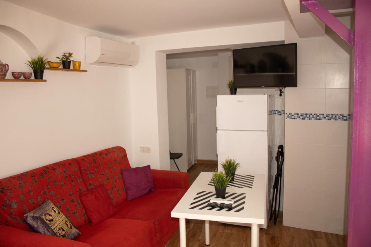 Malaguena Salerosa "Apartamento - Estudio Con Terraza" En Casa Tipica De 1 A 4 Dormitorios 말라가 외부 사진
