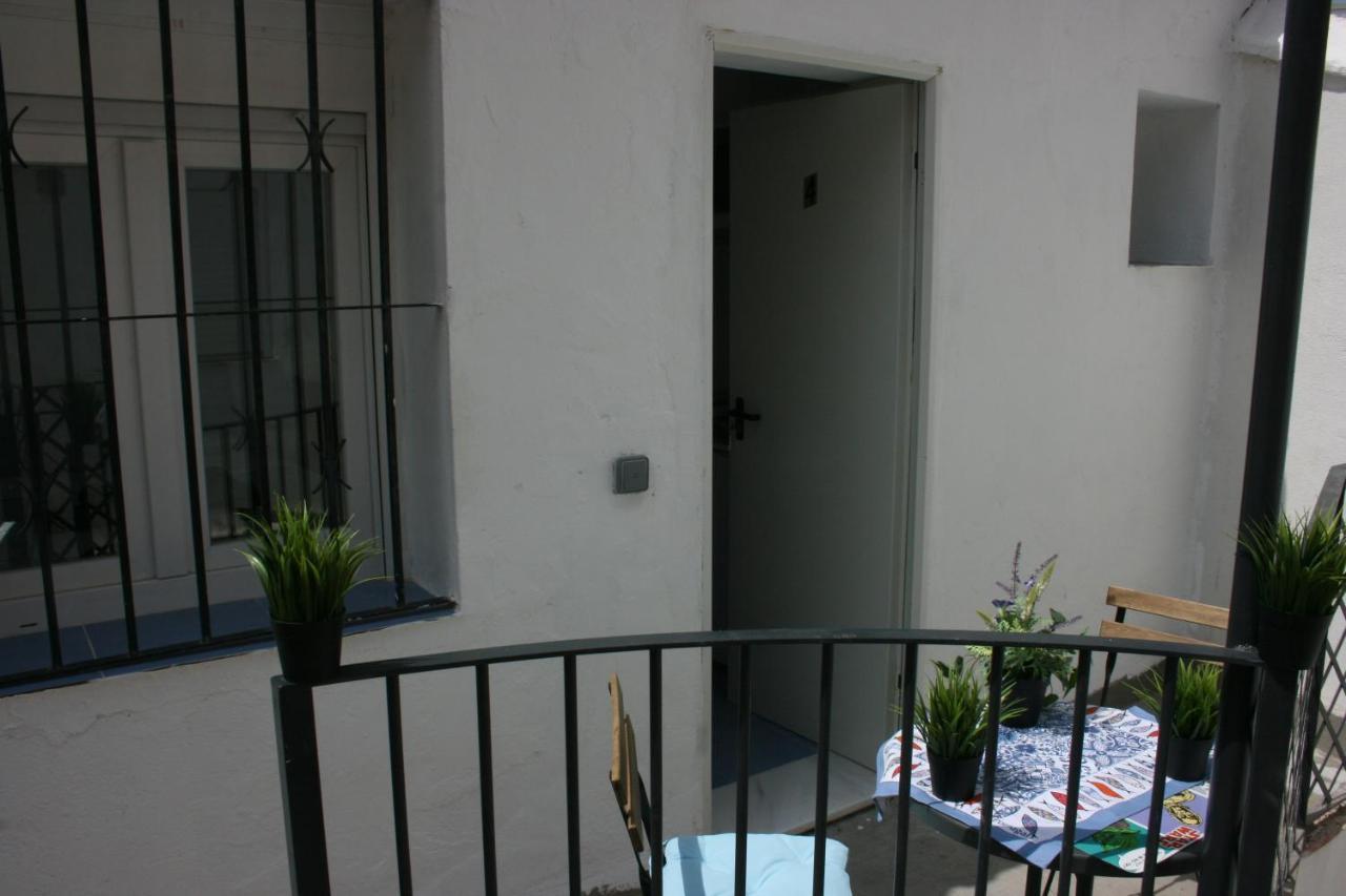 Malaguena Salerosa "Apartamento - Estudio Con Terraza" En Casa Tipica De 1 A 4 Dormitorios 말라가 외부 사진