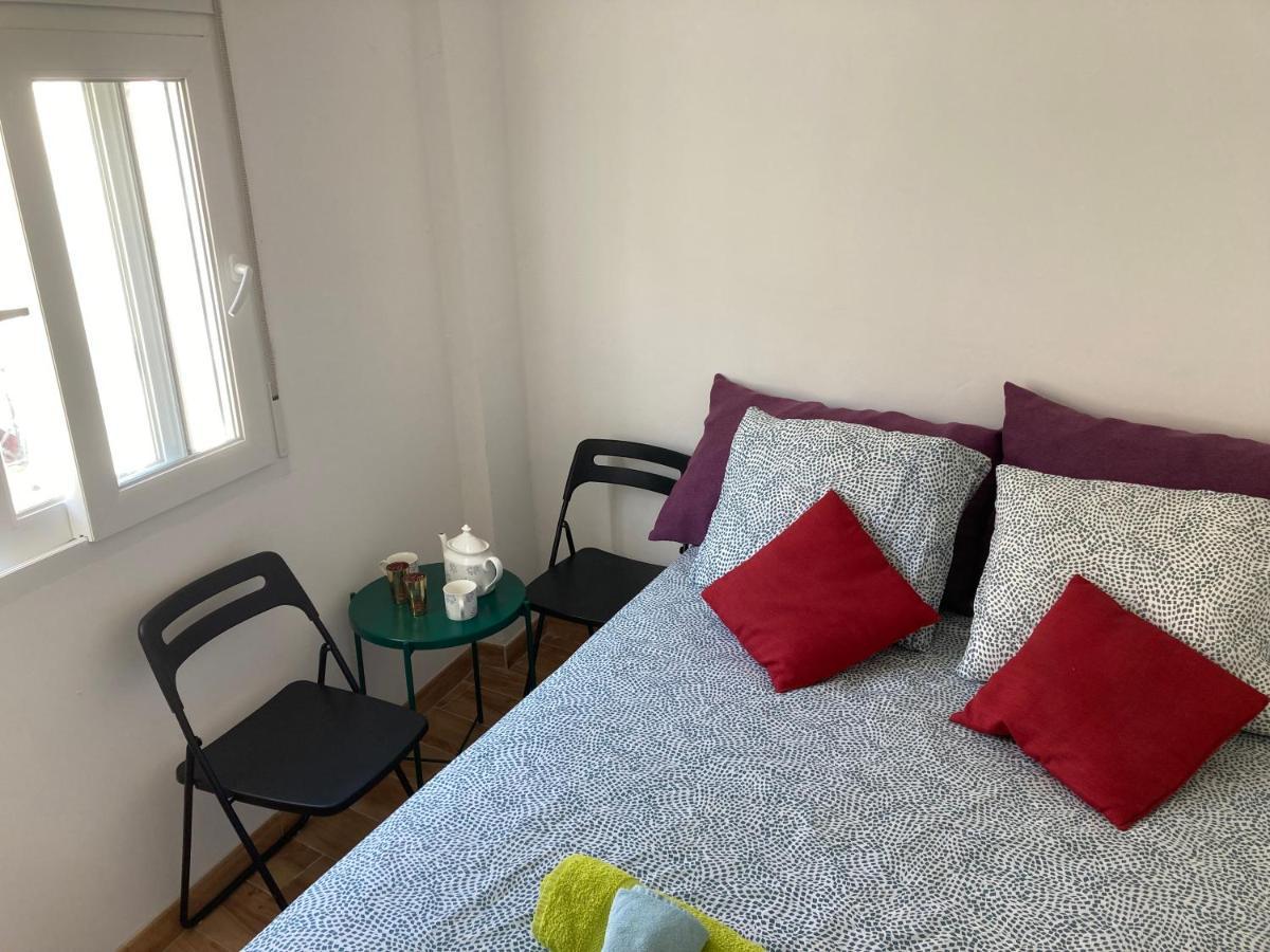 Malaguena Salerosa "Apartamento - Estudio Con Terraza" En Casa Tipica De 1 A 4 Dormitorios 말라가 외부 사진