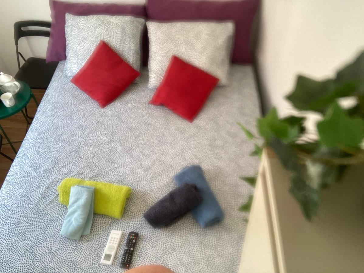 Malaguena Salerosa "Apartamento - Estudio Con Terraza" En Casa Tipica De 1 A 4 Dormitorios 말라가 외부 사진